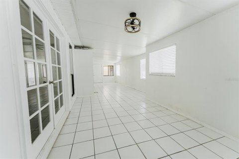 House in Port Orange, Florida 3 bedrooms, 160.54 sq.m. № 2232419 - photo 21