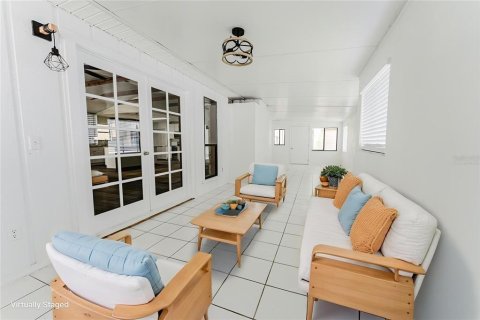 House in Port Orange, Florida 3 bedrooms, 160.54 sq.m. № 2232419 - photo 20