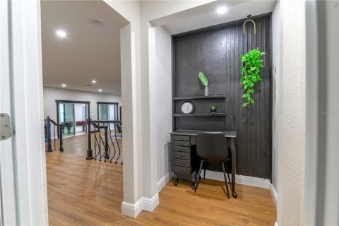 Купить виллу или дом в Клируотер, Флорида 8 комнат, 250.65м2, № 2230118 - фото 18