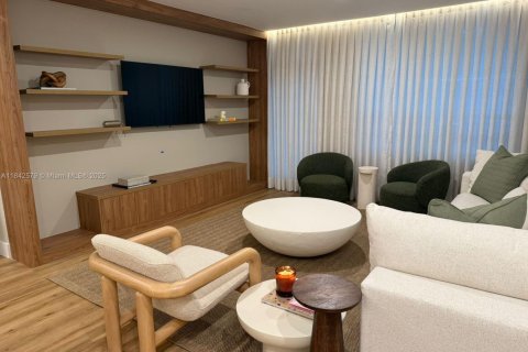 Condo in Bal Harbour, Florida, 2 bedrooms  № 2022814 - photo 6