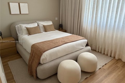 Condo in Bal Harbour, Florida, 2 bedrooms  № 2022814 - photo 8