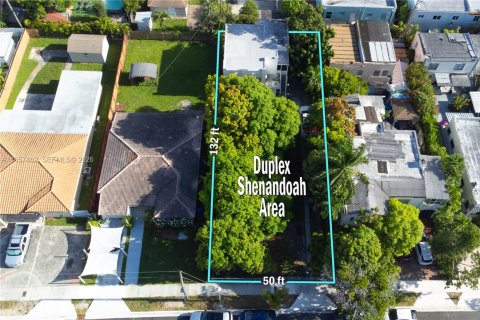 Commercial property in Miami, Florida 172.43 sq.m. № 2088818 - photo 4