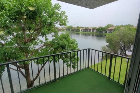 Condominio en venta en Sunrise, Florida, 2 dormitorios, 90.12 m2 № 1762911 - foto 15