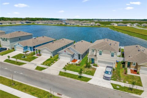 Villa ou maison à louer à Kissimmee, Floride: 3 chambres, 140.84 m2 № 2431828 - photo 4