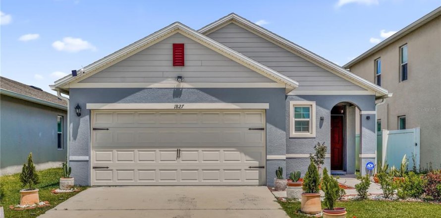 Villa ou maison à Kissimmee, Floride 3 chambres, 140.84 m2 № 2431828