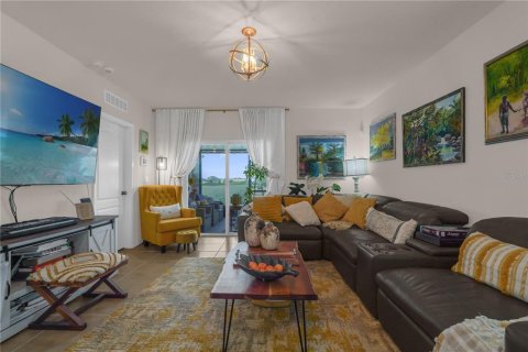 Villa ou maison à louer à Kissimmee, Floride: 3 chambres, 140.84 m2 № 2431828 - photo 6