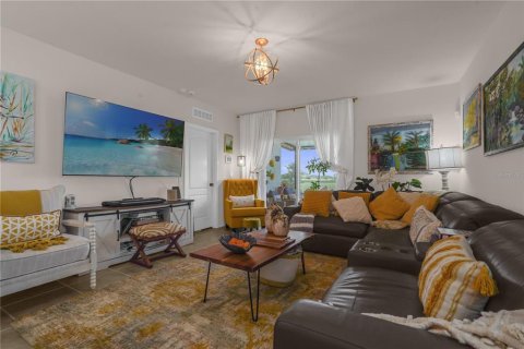 Villa ou maison à louer à Kissimmee, Floride: 3 chambres, 140.84 m2 № 2431828 - photo 7