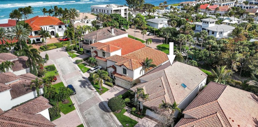 Villa ou maison à Juno Beach, Floride 3 chambres, 209.87 m2 № 2146085