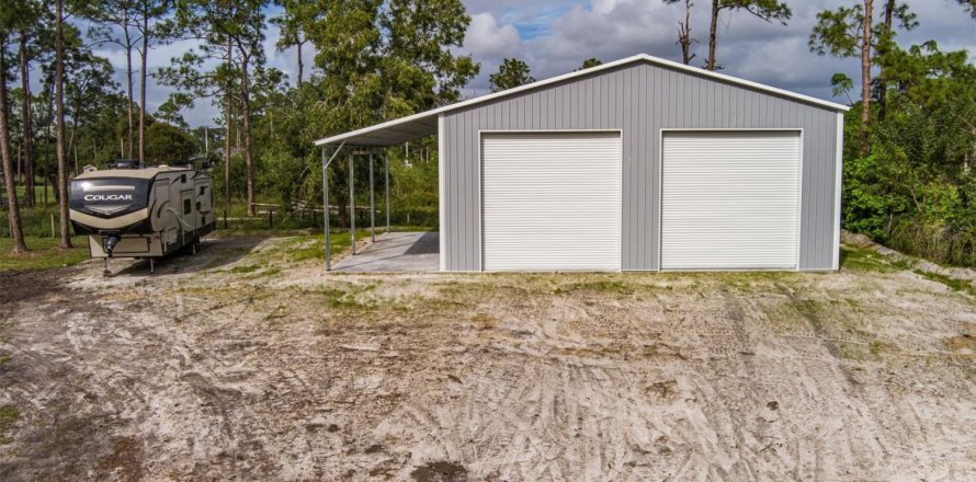 House in Loxahatchee Groves, Florida 3 bedrooms, 117.34 sq.m. № 970465