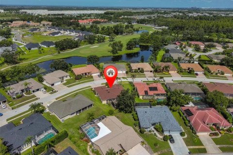 Villa ou maison à vendre à Sun City Center, Floride: 4 chambres, 237.64 m2 № 1910763 - photo 2