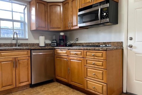 Villa ou maison à louer à Hollywood, Floride: 3 chambres, 128.39 m2 № 1842696 - photo 12