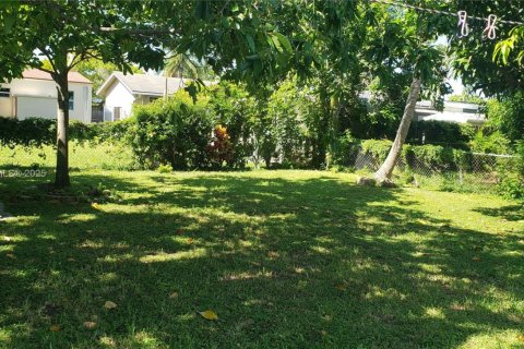 Villa ou maison à louer à Hollywood, Floride: 3 chambres, 128.39 m2 № 1842696 - photo 4