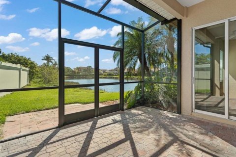 House in Palmetto, Florida 2 bedrooms, 159.23 sq.m. № 2118057 - photo 24