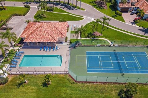 House in Palmetto, Florida 2 bedrooms, 159.23 sq.m. № 2118057 - photo 30