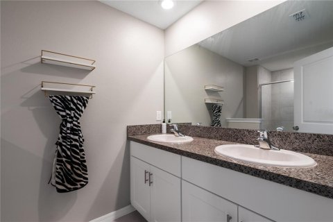 Townhouse in Ruskin, Florida 3 bedrooms, 158.03 sq.m. № 1870814 - photo 18
