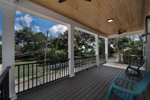 Casa en venta en Tarpon Springs, Florida, 3 dormitorios, 241.55 m2 № 2141152 - foto 5