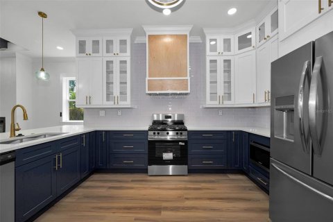 Casa en venta en Tarpon Springs, Florida, 3 dormitorios, 241.55 m2 № 2141152 - foto 19