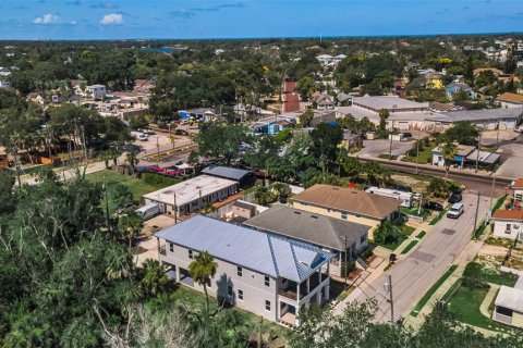 Casa en venta en Tarpon Springs, Florida, 3 dormitorios, 241.55 m2 № 2141152 - foto 2