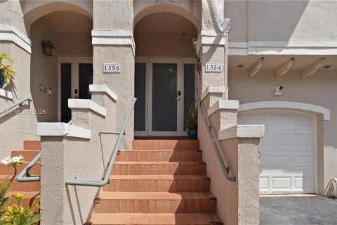 Townhouse in Sunrise, Florida 3 bedrooms, 171.68 sq.m. № 2050810 - photo 7