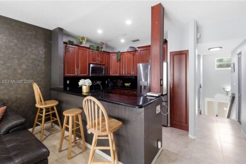 Townhouse in Sunrise, Florida 3 bedrooms, 171.68 sq.m. № 2050810 - photo 15