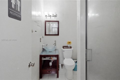 Townhouse in Sunrise, Florida 3 bedrooms, 171.68 sq.m. № 2050810 - photo 19