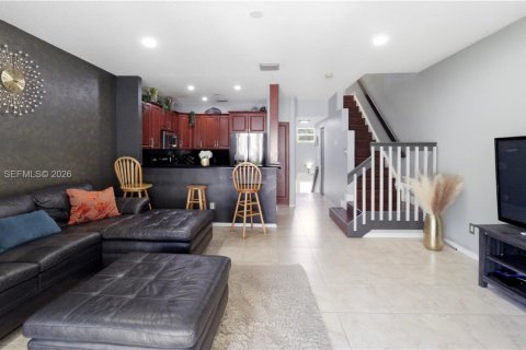 Townhouse in Sunrise, Florida 3 bedrooms, 171.68 sq.m. № 2050810 - photo 12
