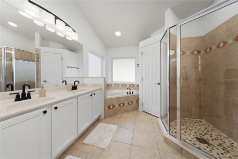 Villa ou maison à vendre à Orlando, Floride: 3 chambres, 193.98 m2 № 2196776 - photo 14