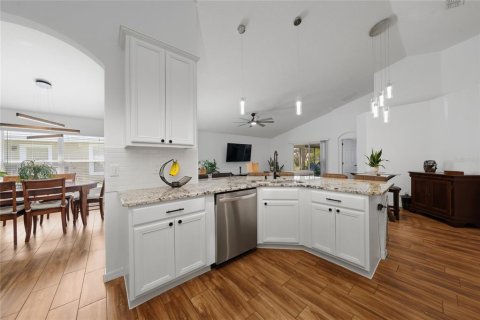 Villa ou maison à vendre à Orlando, Floride: 3 chambres, 193.98 m2 № 2196776 - photo 8
