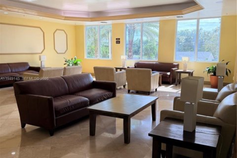 Condominio en alquiler en Miami, Florida, 1 dormitorio, 53.42 m2 № 2010394 - foto 7