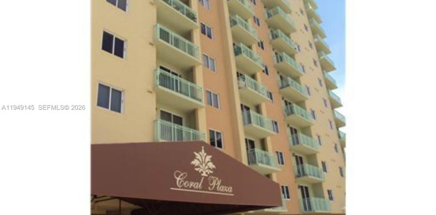 Condominio en Miami, Florida, 1 dormitorio  № 2010394