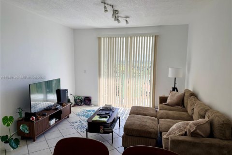 Condominio en alquiler en Miami, Florida, 1 dormitorio, 53.42 m2 № 2010394 - foto 5