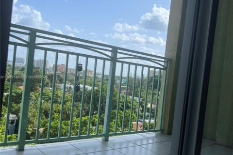 Condominio en alquiler en Miami, Florida, 1 dormitorio, 53.42 m2 № 2010394 - foto 3