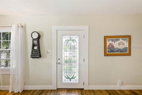 Villa ou maison à louer à Tampa, Floride: 3 chambres, 128.21 m2 № 2399522 - photo 3