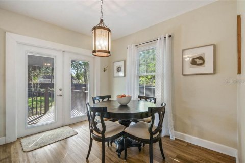 Villa ou maison à louer à Tampa, Floride: 3 chambres, 128.21 m2 № 2399522 - photo 9