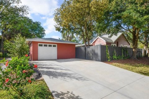 Villa ou maison à louer à Tampa, Floride: 3 chambres, 128.21 m2 № 2399522 - photo 28