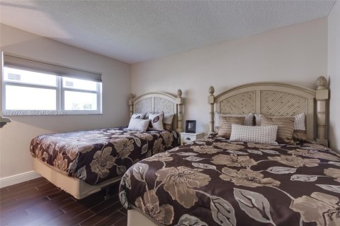 Copropriété à vendre à Hallandale Beach, Floride: 2 chambres, 101.45 m2 № 2088863 - photo 16