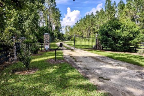 House in Chiefland, Florida 3 bedrooms, 84.73 sq.m. № 1842099 - photo 10
