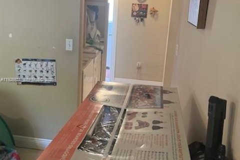 Villa ou maison à vendre à Miami, Floride: 4 chambres, 129.13 m2 № 1986544 - photo 11