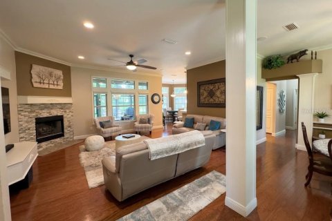 Villa ou maison à vendre à High Springs, Floride: 4 chambres, 227.52 m2 № 2305172 - photo 6