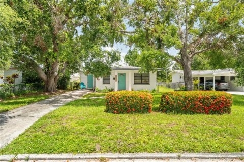 House in Bradenton, Florida 3 bedrooms, 75.81 sq.m. № 1851894 - photo 2