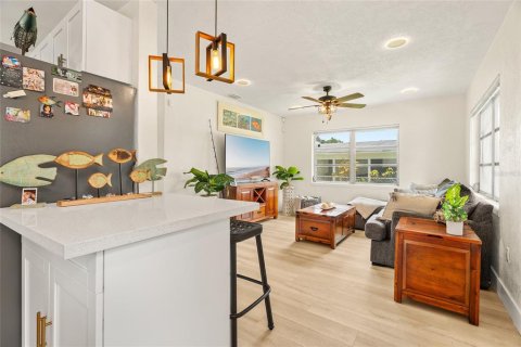 House in Bradenton, Florida 3 bedrooms, 75.81 sq.m. № 1851894 - photo 15