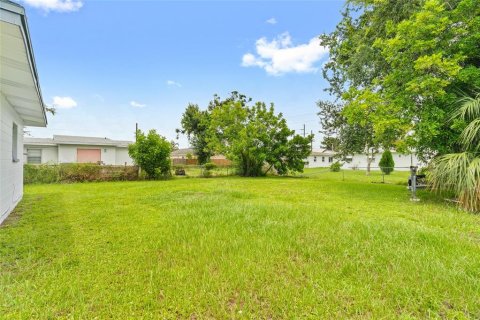 House in Bradenton, Florida 3 bedrooms, 75.81 sq.m. № 1851894 - photo 19