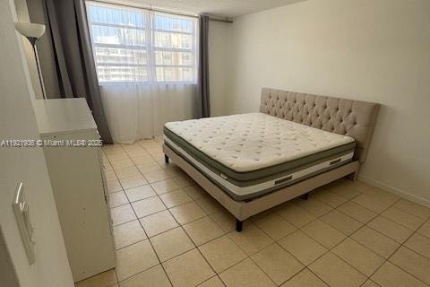 Condominio en alquiler en Hallandale Beach, Florida, 2 dormitorios, 102.19 m2 № 1975870 - foto 20