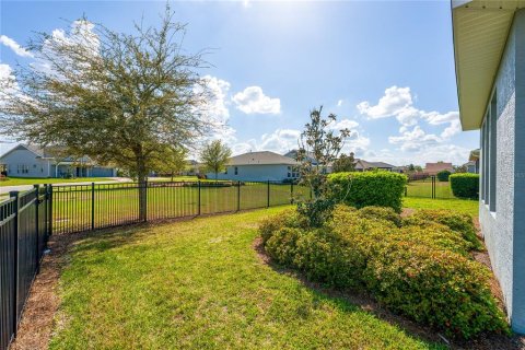 House in OCALA PRESERVE in Ocala, Florida 3 bedrooms, 172.24 sq.m. № 2221374 - photo 5