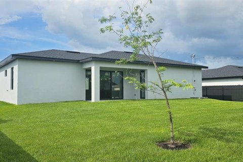 Купить виллу или дом в Кейп-Корал, Флорида 8 комнат, 142.33м2, № 1813476 - фото 20