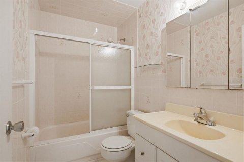 Купить кондоминиум в Семинол, Флорида 4 комнаты, 56.48м2, № 2205749 - фото 14