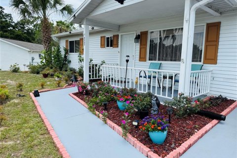 House in Ocala, Florida 2 bedrooms, 80.27 sq.m. № 1793537 - photo 3