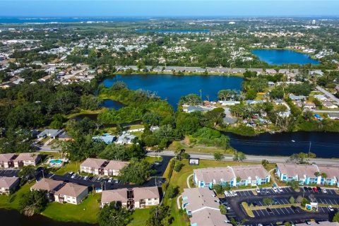 Condo in Bradenton, Florida, 2 bedrooms  № 1634117 - photo 27