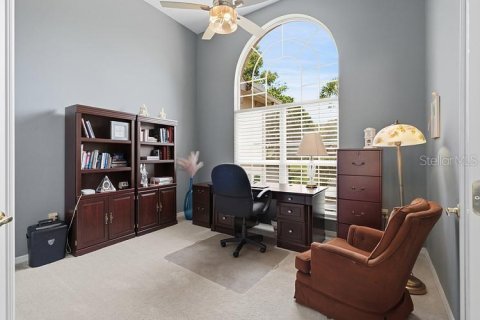 Villa ou maison à vendre à Weeki Wachee, Floride: 3 chambres, 303.05 m2 № 2298099 - photo 11