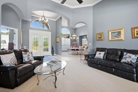 Villa ou maison à vendre à Weeki Wachee, Floride: 3 chambres, 303.05 m2 № 2298099 - photo 9